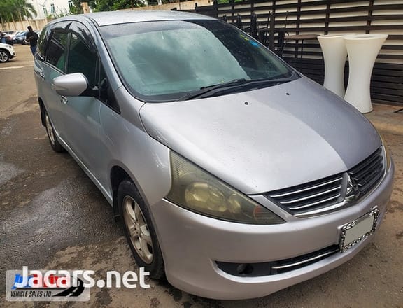 Mitsubishi Grandis 2,4L 2006