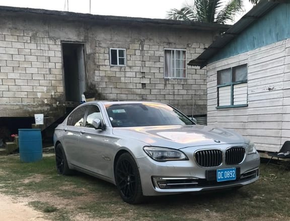 BMW 7-Series 3,5L 2013