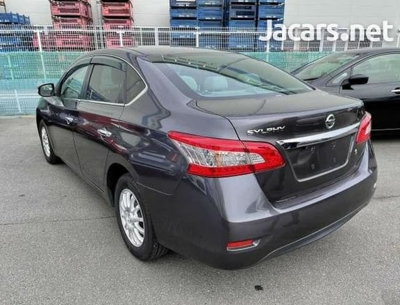 Nissan Sylphy 2,0L 2013