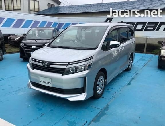 Toyota Voxy 2,0L 2017