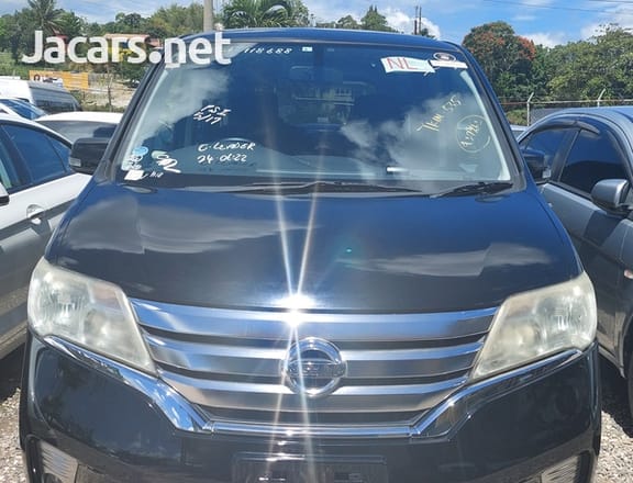 Nissan Serena 2,0L 2013