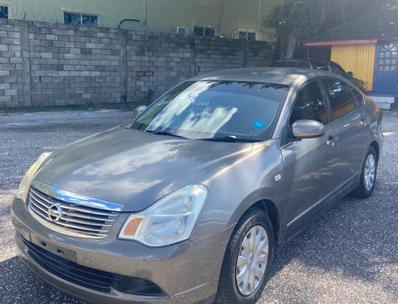 Nissan Bluebird 2,0L 2012