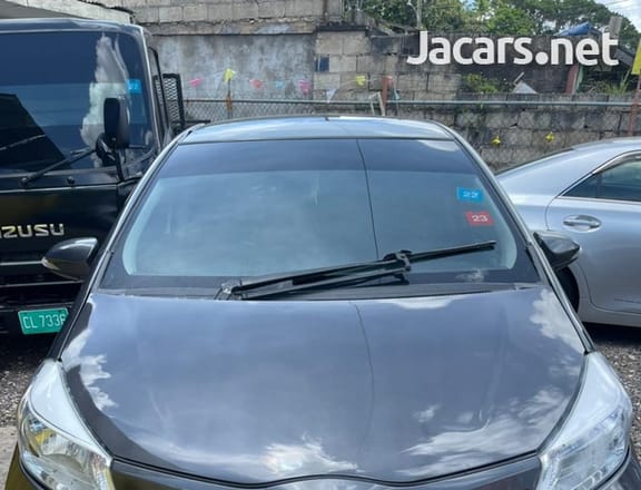 Toyota Vitz 1,3L 2012