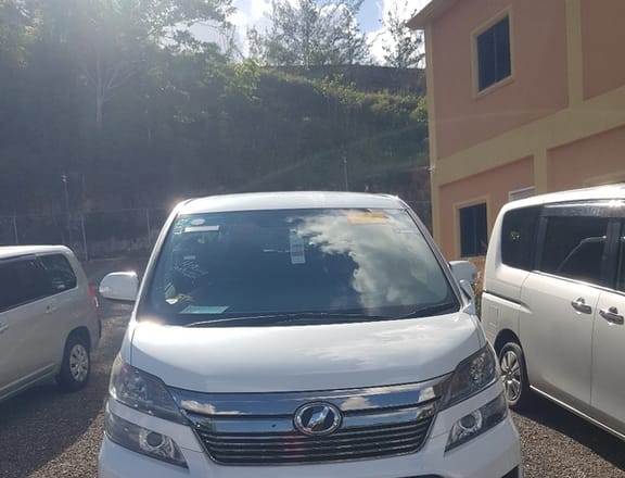 Toyota Vellfire 2,4L 2013