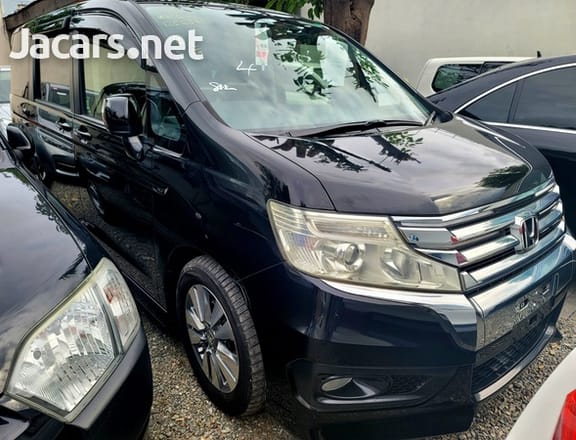 Honda Stepwgn Spada 2,0L 2013