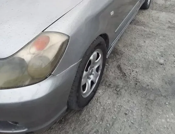 2004 honda stream 7 seater