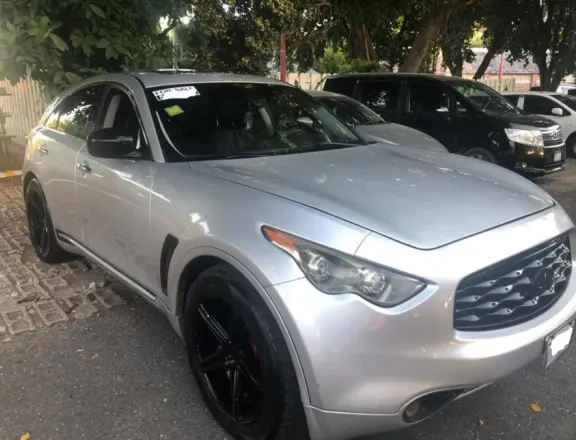 2010 Infiniti FX35