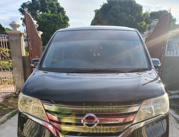 For Sale: 2012 Nissan Serena Highway Star