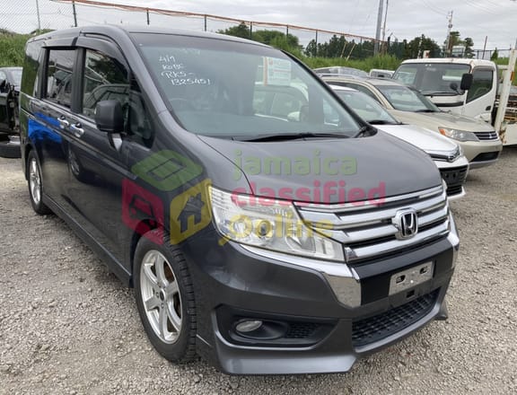 For Sale: 2013 Stepwagon