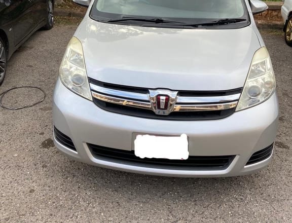 For Sale: 2013 Toyota Isis