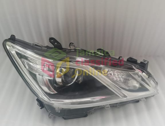 For Sale: 2013 Toyota Crown Athlete Genuine Right Headlight