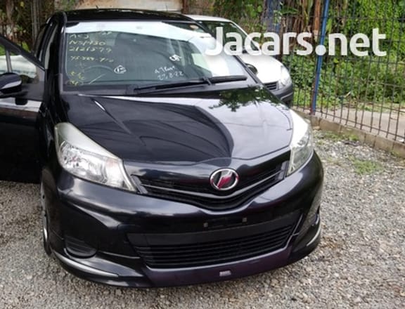 Toyota Vitz 1,3L 2013