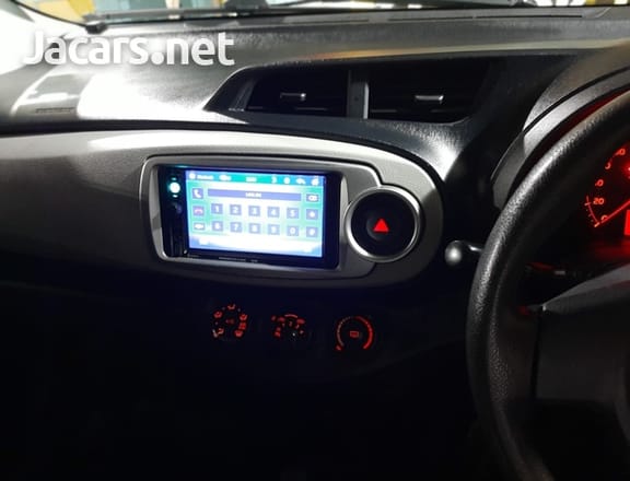 Toyota Vitz 1,5L 2012