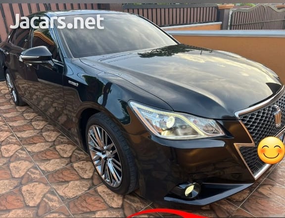 Toyota Crown 2,5L 2014