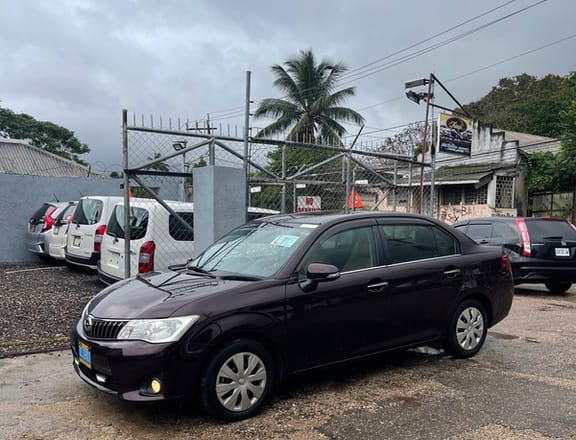 Toyota Axio 1,5L 2013