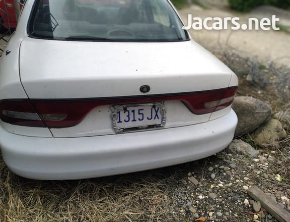 Mitsubishi Lancer 1,3L 1995