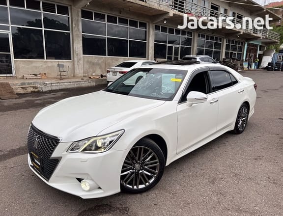 Toyota Crown 2,5L 2014