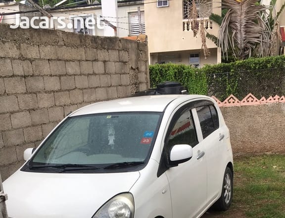 Daihatsu MIRA 0,6L 2013
