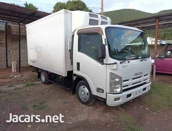 2012 Isuzu freezer truck