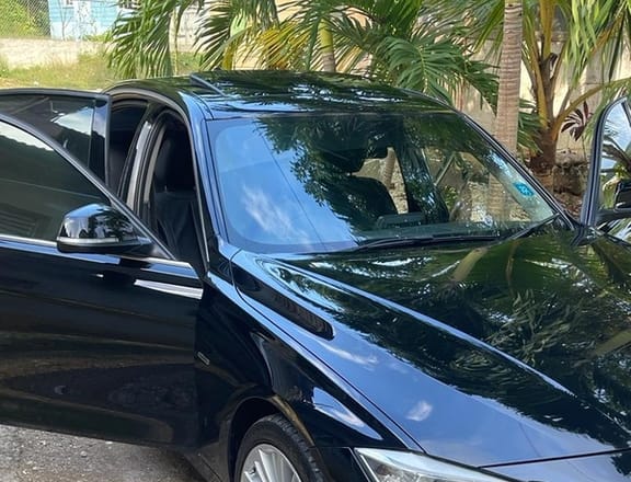 BMW 3-Series 2,2L 2012