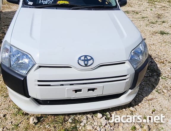 Toyota Probox 1,5L 2017