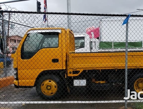 2006 Isuzu Elf Smoother Truck