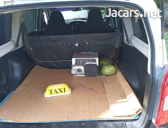 Toyota Probox 1,5L 2013