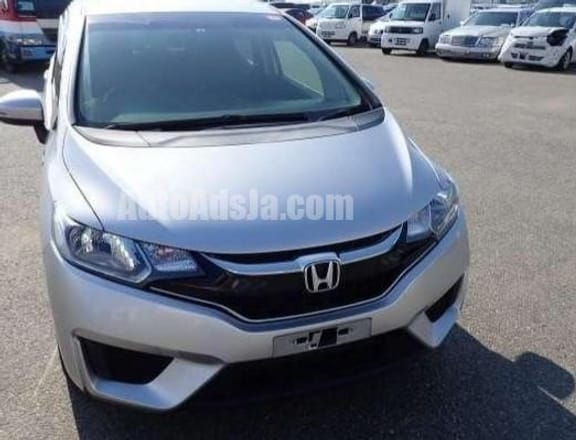2016 Honda Fit Hybrid