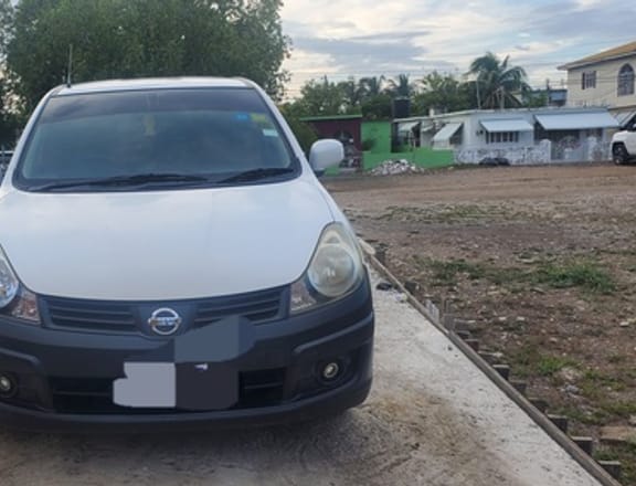 Nissan AD Wagon 1,5L 2015