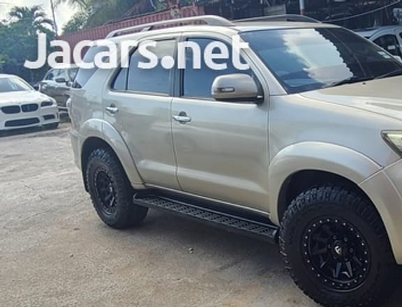 Toyota Fortuner 2,7L 2014
