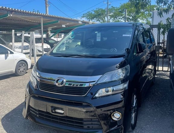 Toyota Vellfire 2,5L 2013