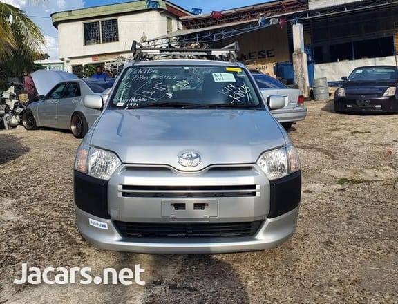 Toyota Probox 1,5L 2016