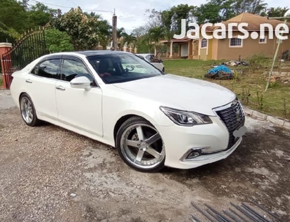 Toyota Crown 2,5L 2016