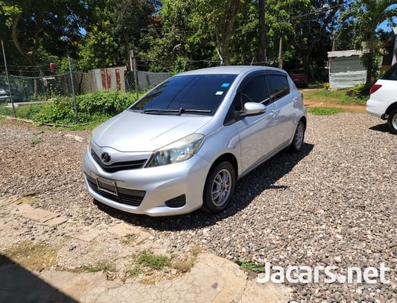 Toyota Vitz 1,0L 2011