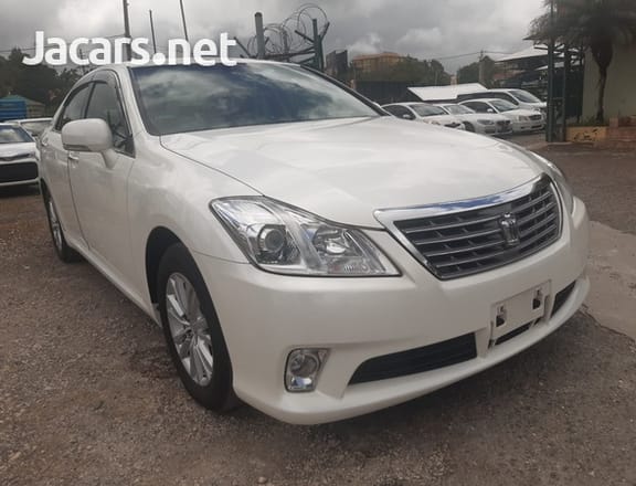 Toyota Crown 2,5L 2013