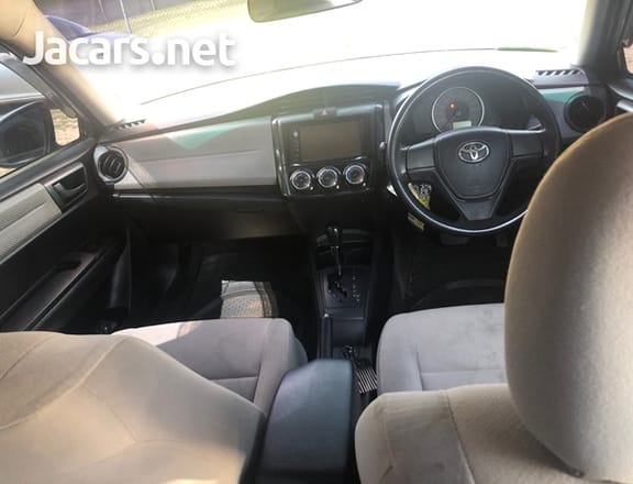 Toyota Axio 1,5L 2013