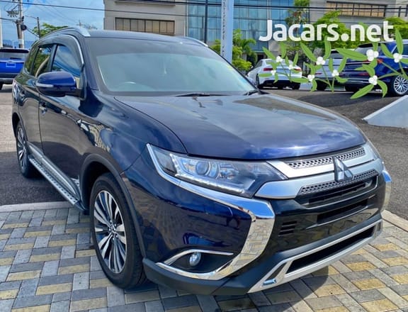 Mitsubishi Outlander or Airtrek 2,0L 2019