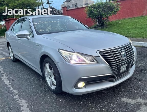 Toyota Crown 2,5L 2014