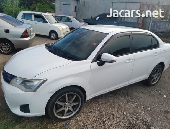 Toyota Axio 1,5L 2013