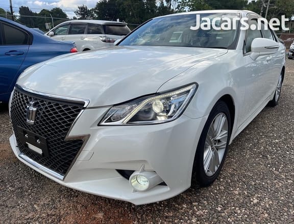 Toyota Crown 2,5L 2015