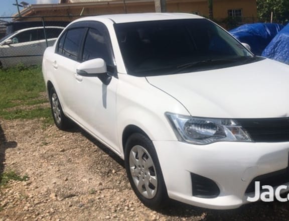 Toyota Axio 1,5L 2013