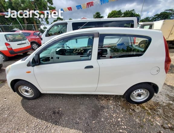 Daihatsu MIRA 0,6L 2015