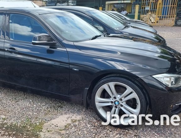 BMW 3-Series 2,0L 2013