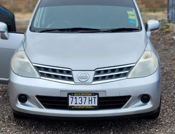 Nissan Tiida 1,5L 2012