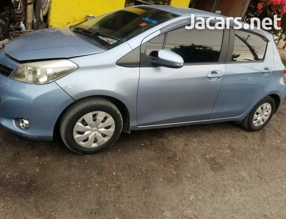 Toyota Vitz 1,3L 2013