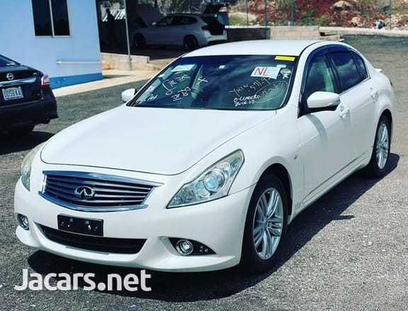 Nissan Skyline 2,5L 2013