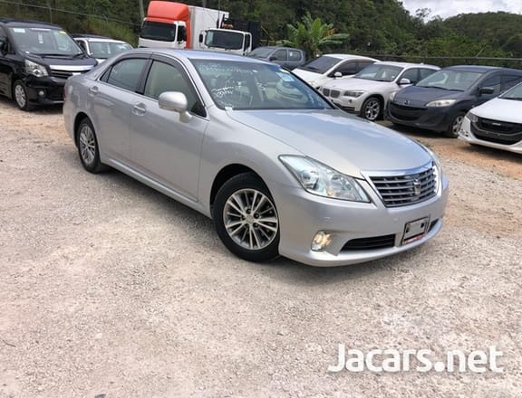 Toyota Crown 2,5L 2013