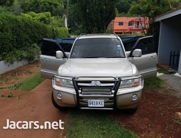 Mitsubishi Pajero 2,4L 2004