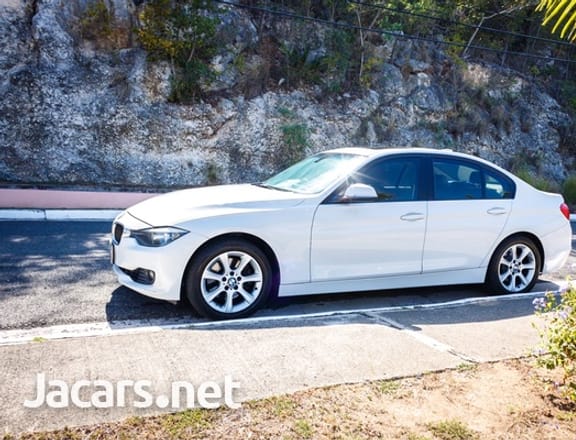 BMW 3-Series 2,0L 2013