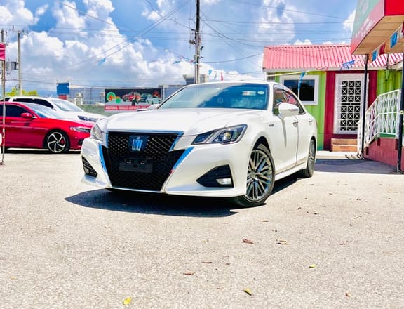 Toyota Crown 2,5L 2016